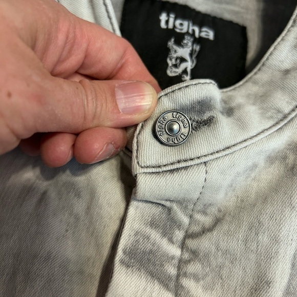 Tigha Denim Grandad Stand Up Collar Shirt, size Large - Picture 6 of 8